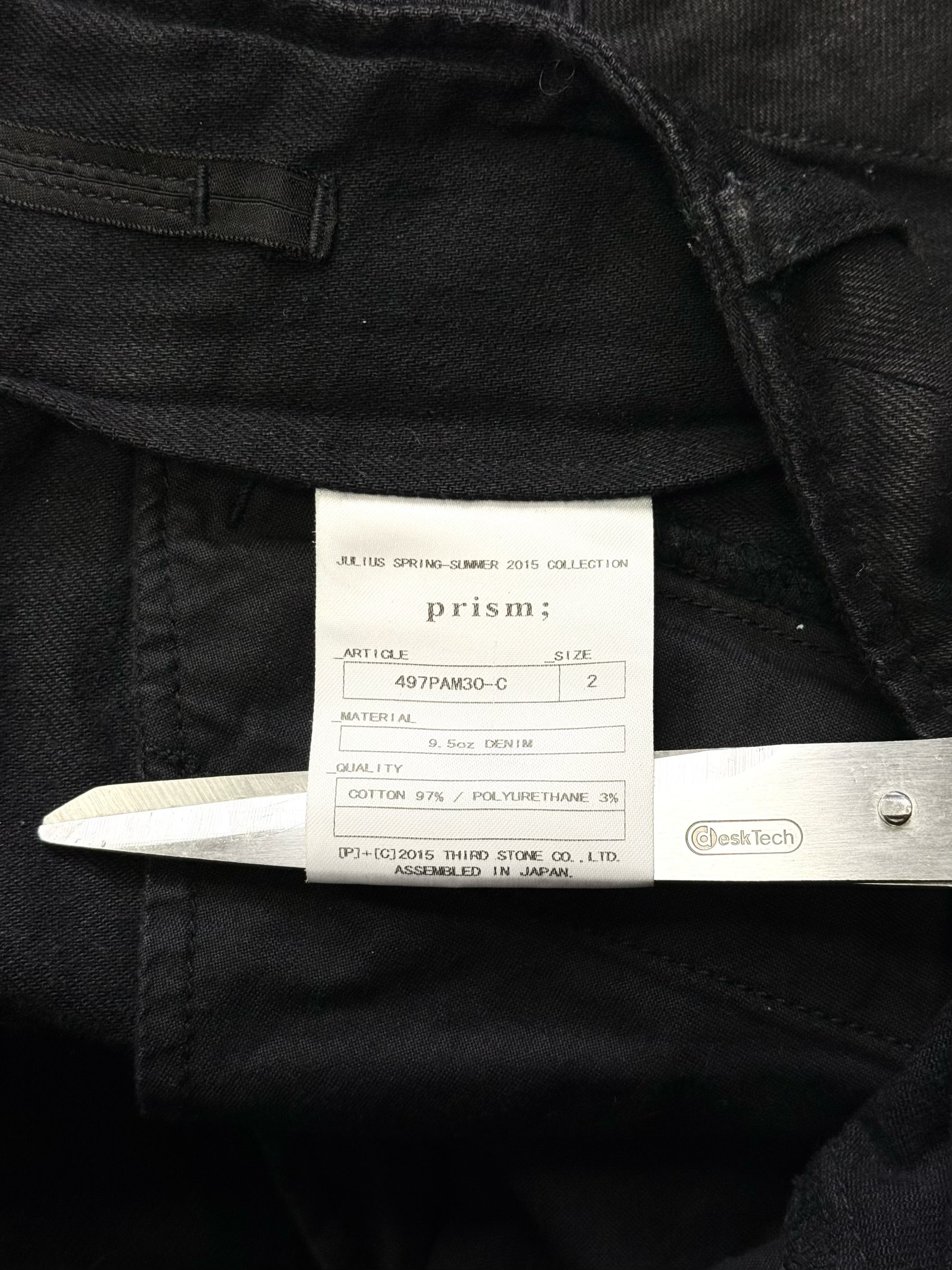 S/S15 Julius_7 Waxed Jumbo Velcro Gas-Mask Cargos Denim