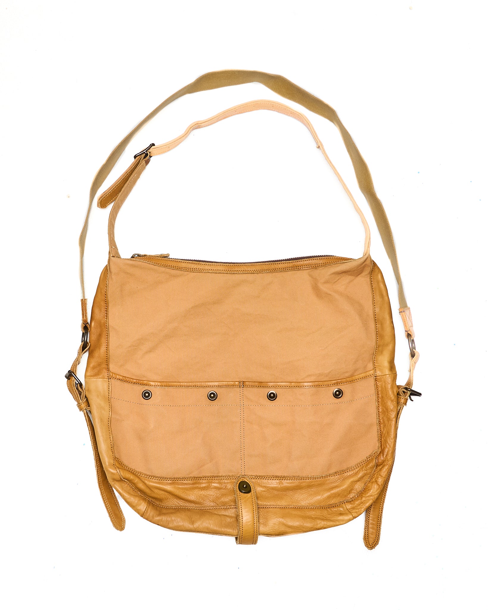 5351 Pour Les Hommes Messenger Bag
