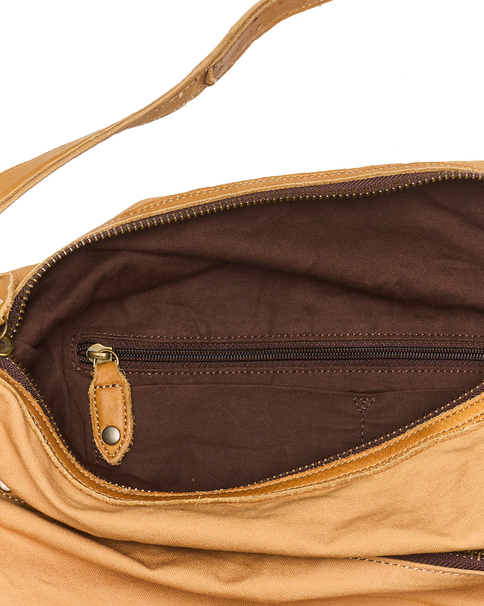 5351 Pour Les Hommes Messenger Bag