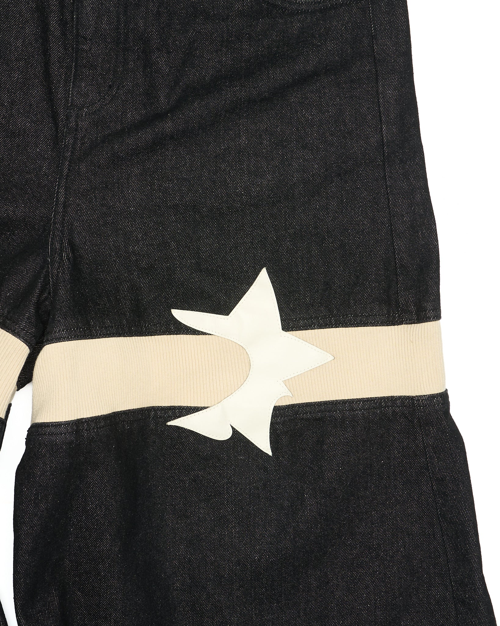 CLEiONER Black Star Appliqué Wide Leg Denim Shorts