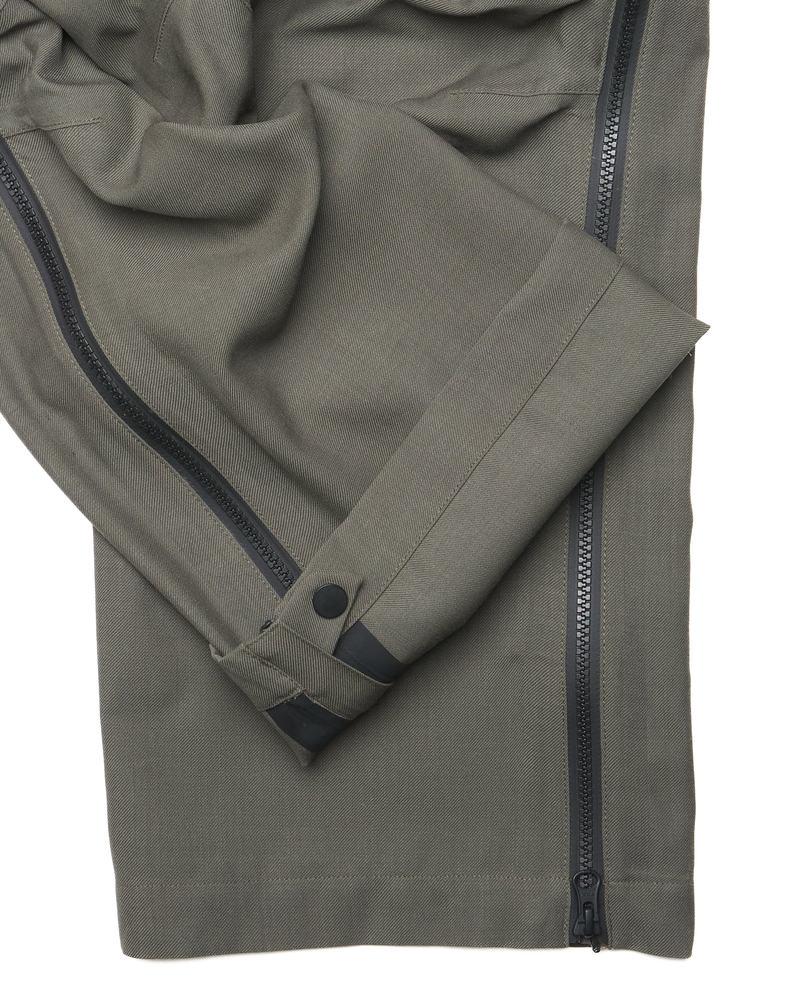GR10K Titanus Arc Zip-Pant