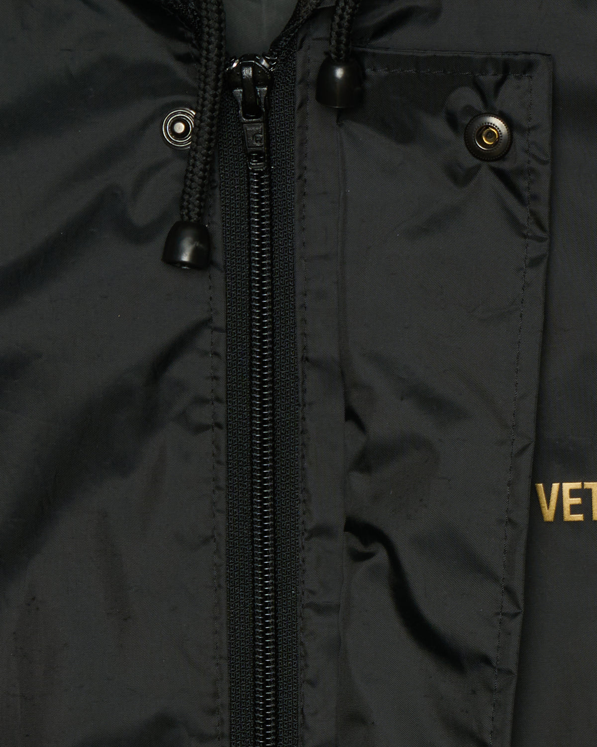 S/S16 Vetements Pour Femme Logo Raincoat