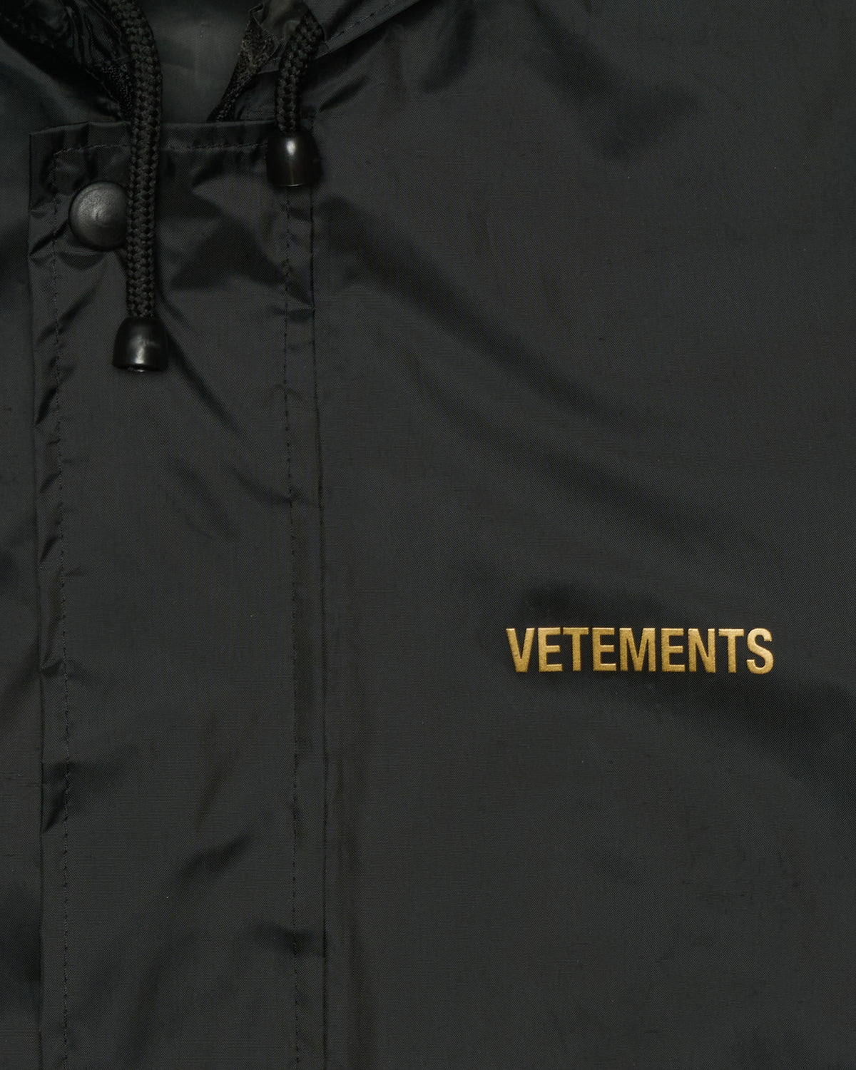 S/S16 Vetements Pour Femme Logo Raincoat